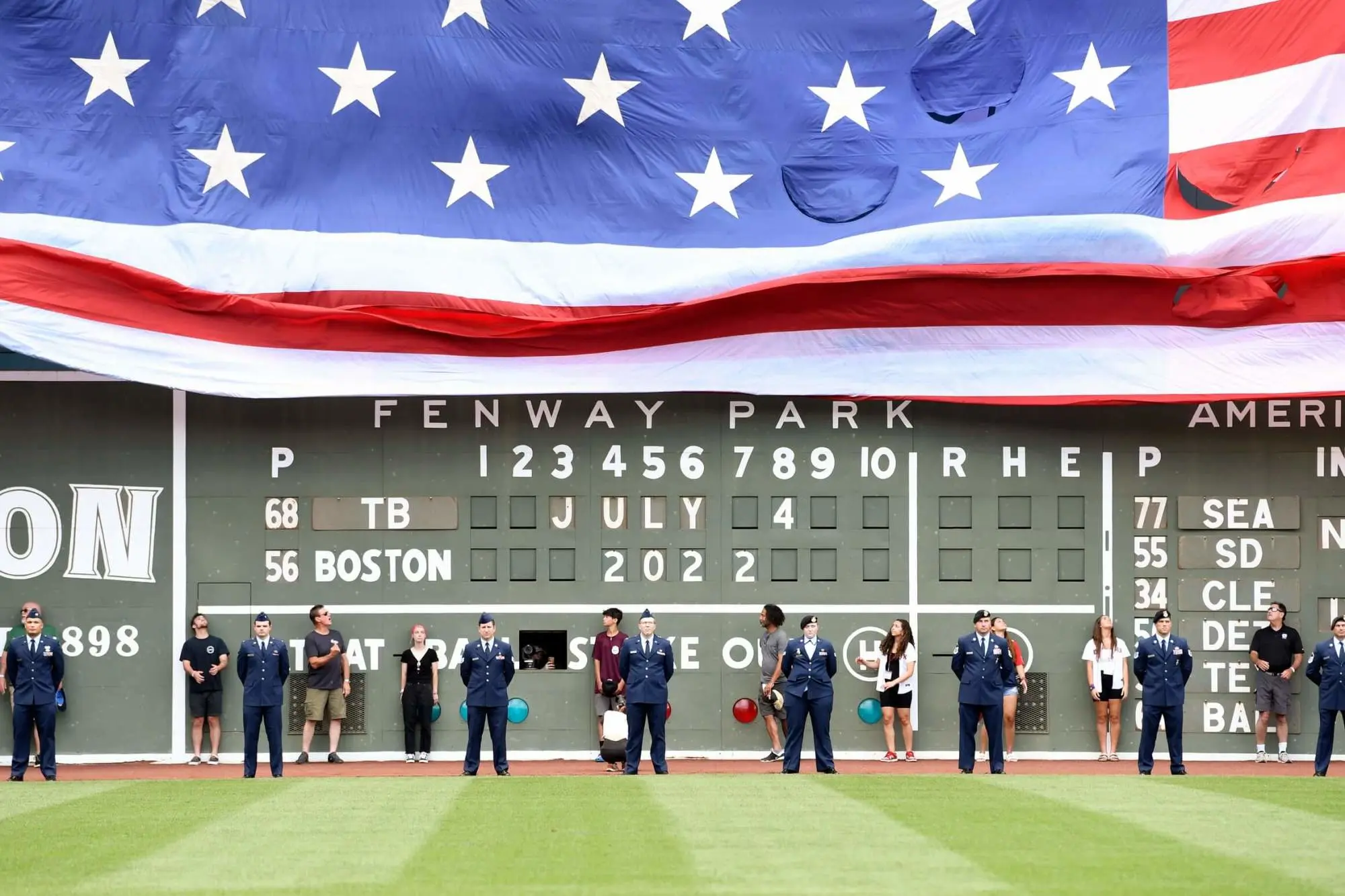 boston-massachusetts-flag-boston-red-sox-tampa-bay-rays
