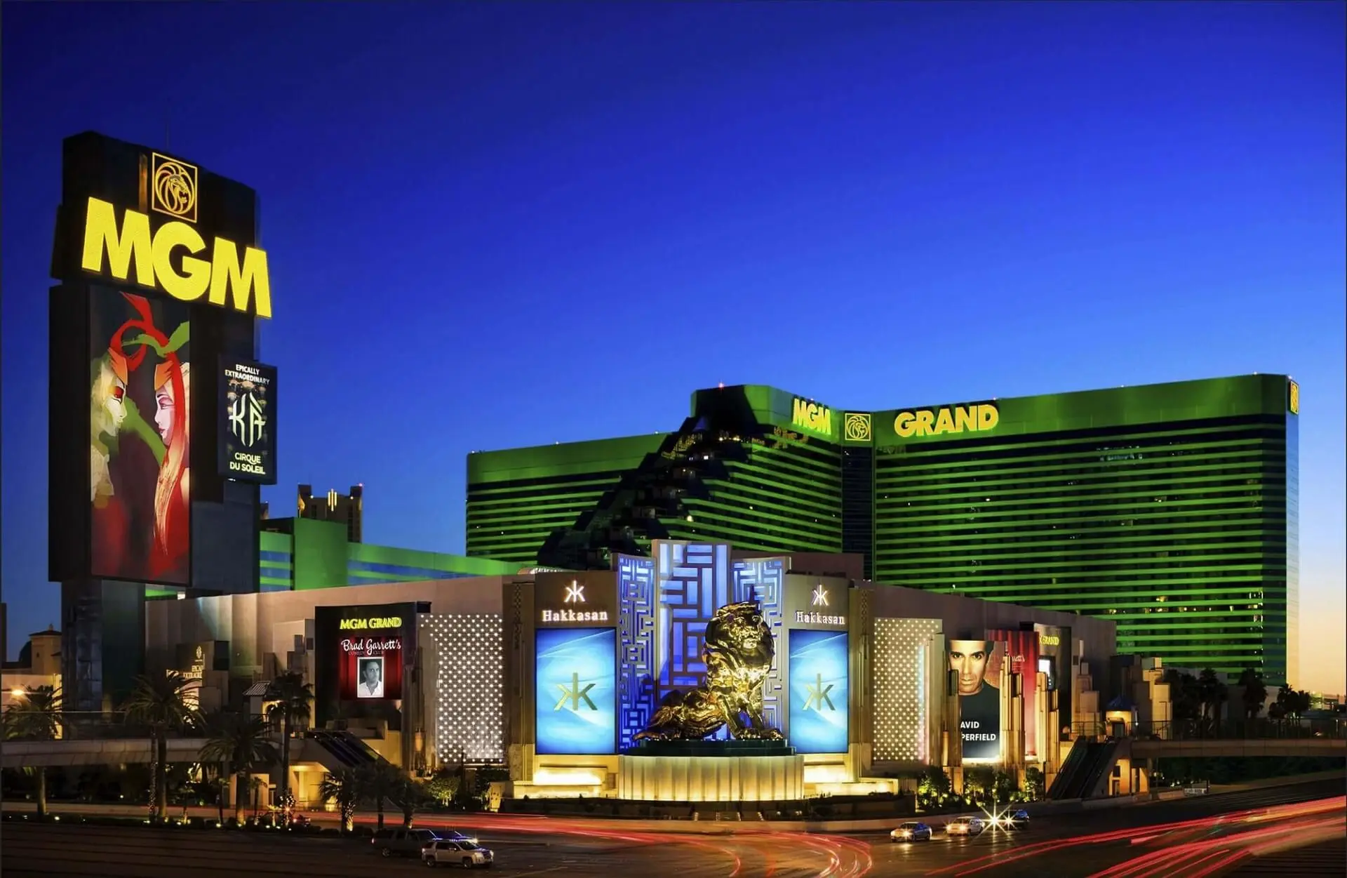 Image of the emerald colored MGM Grand casino and hotel on the Las Vegas strip